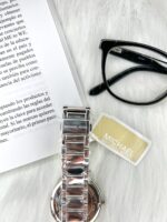Reloj MK mujer plateado cristales - Imagen 3