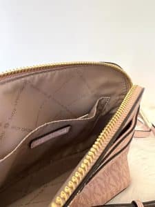 Crossbody Mk monograma rosada - Imagen 4