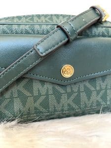 Crossbody MK monograma verde - Imagen 3