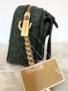 Crossbody MK monograma verde - Imagen 4