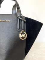 Tote MK negra aplicación terciopelo - Imagen 2