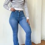 Jeans básico flare bolsillos celeste