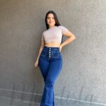 Jeans Paradise flare abotonado bolsillos